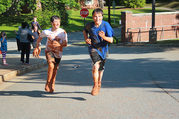 MudRunMG-5007 - May 2015