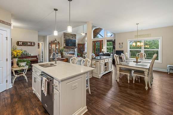 MLS_2048x1365_RE Stewart 489 Meadow Brook Dr YH-BW7A8113