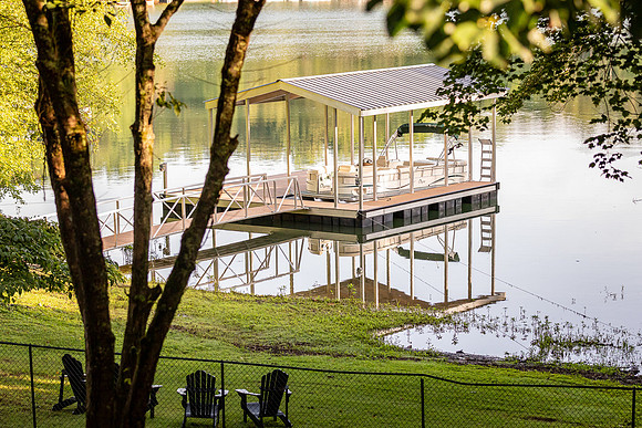Dock_Bear+Den+Chatuge-06-2020-Kristin_Boyer_IMG-2520_SM