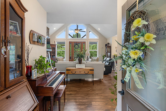 MLS_2048x1365_RE Stewart 489 Meadow Brook Dr YH-BW7A8032