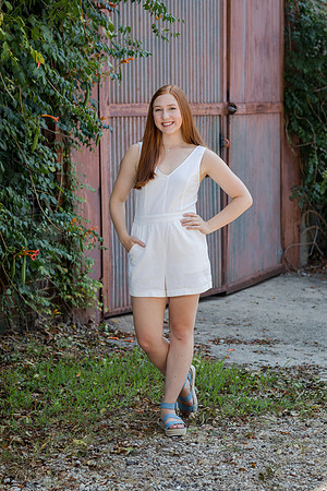 Kristin Boyer SeniorMinis09197Y6A0994_#1