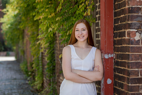 Kristin Boyer SeniorMinis09197Y6A1236_#1